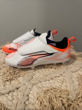 Puma Kids White & Neon Orange Soccer Cleats